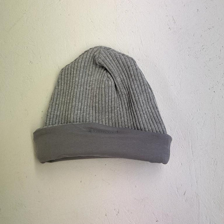 Beanie grau uni